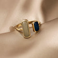 Vintage-Ring in Gold mit blauem Opal